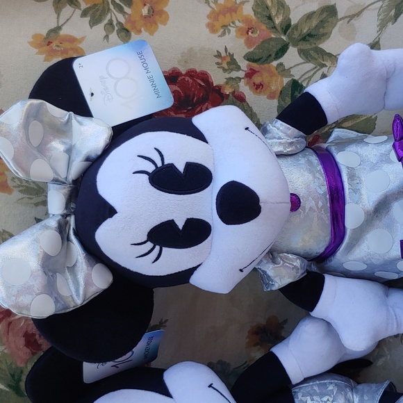 Disney 100 Years of Wonder Plush Mickey & Minnie Set in Silver 17 Inches NWT - Picture 4 of 17